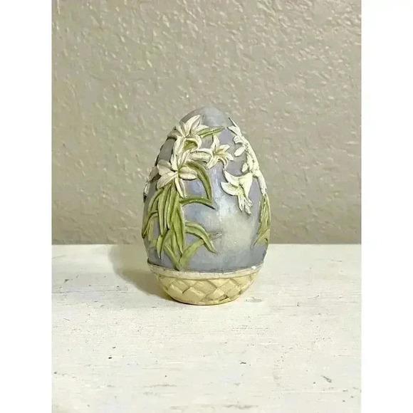 Other - Eggstravagant by Tom Herold Easter Floral Resin Decorative Egg